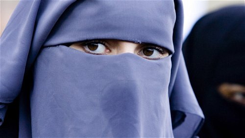 Frankrijk: Eerste boetes voor dragen nikab