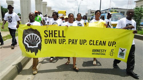 Langverwachte overwinning: Shell schikt in Nigeria voor 70 miljoen euro