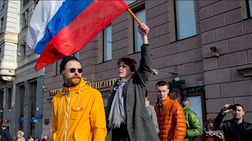 Rusland: massa-arrestaties en vrije meningsuiting verder ingeperkt