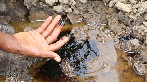 Nigeria: Shell en Eni negeren olievervuiling