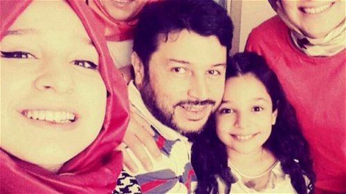 Turkije: Amnesty-erevoorzitter vrij na meer dan een jaar cel 
