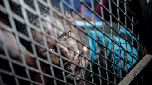 Vluchtelingen zitten nog steeds vast in Libië door Europees migratiebeleid 