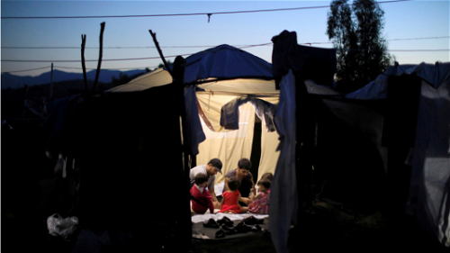 Brand in Moria-kamp toont aan hoe Griekenland en de EU falen om vluchtelingen te beschermen