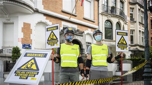 Amnesty installeert gevarenzone aan Wit-Russische ambassade in Brussel