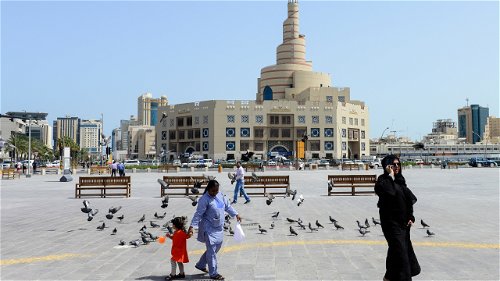 Buitenlandse huishoudhulpen in Qatar worden uitgebuit en mishandeld