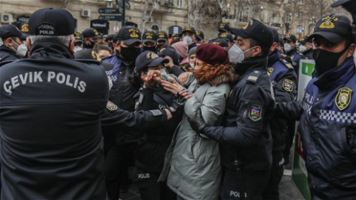 AZERBEIDZJAN: stop lastercampagne tegen vrouwelijke activisten