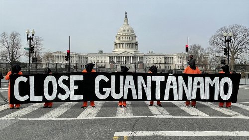 Amnesty veroordeelt schendingen in Guantánamo Bay door de VS in de afgelopen 21 jaar