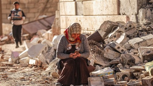 Vitale hulp na aardbevingen in Syrië geblokkeerd