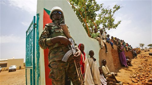 Soedan: Buurlanden moeten veilige doorgang bieden aan mensen die conflict ontvluchten